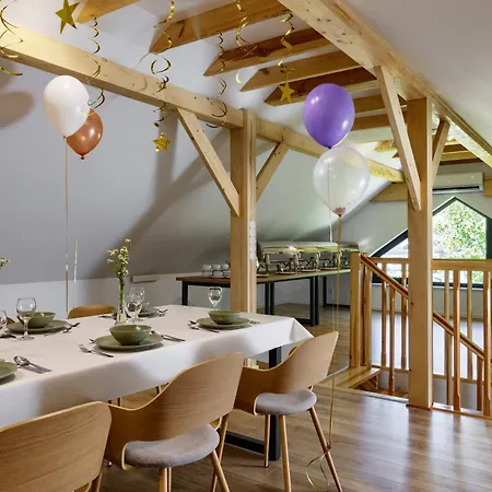 Osada Hipodrom Tatil Evi Łąck