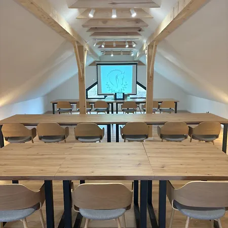 Osada Hipodrom *